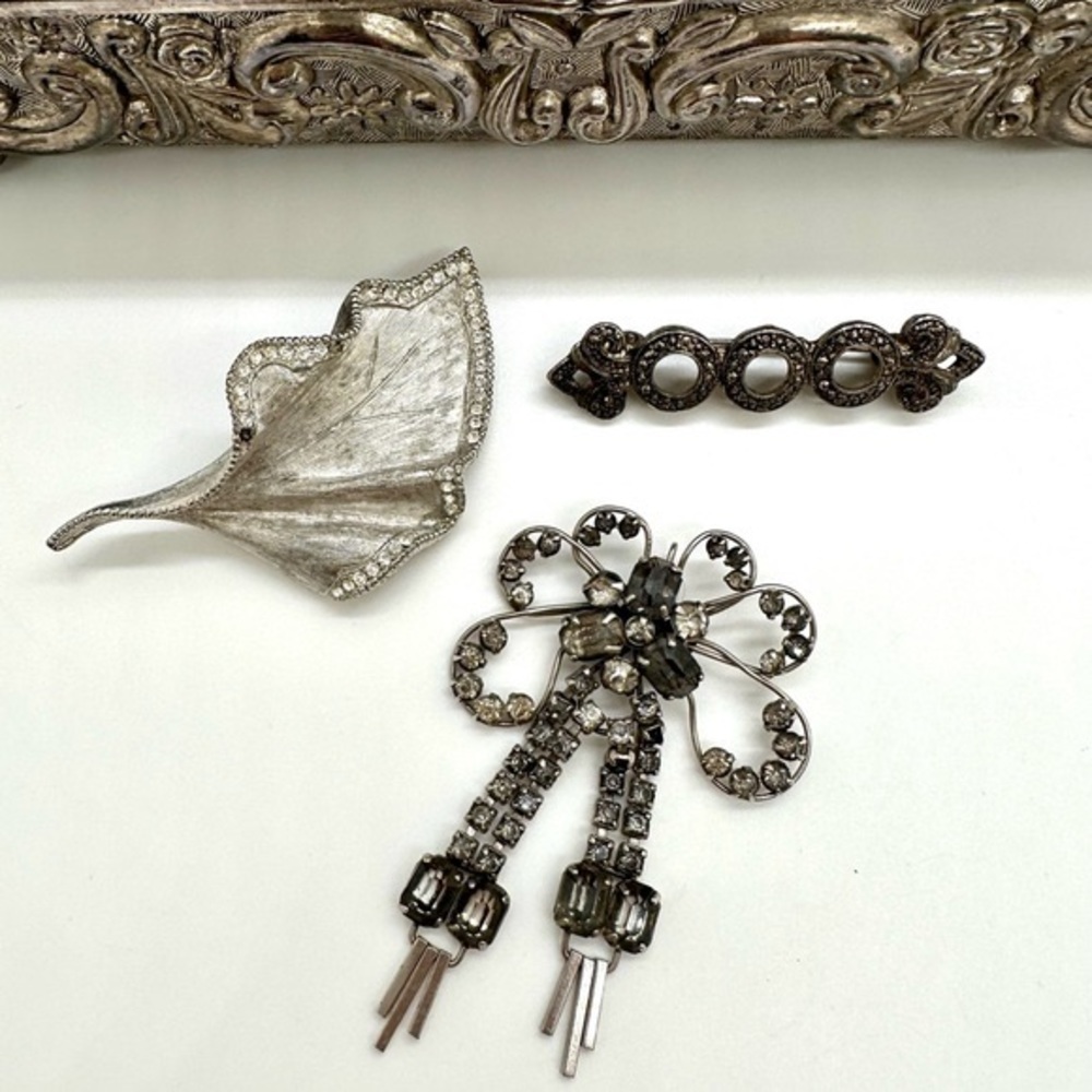 Vintage Brooch Lot
